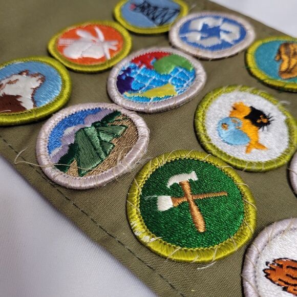 VINTAGE 70s Boy Scouts of America button up shirt with sash and patches S/M - Picture 16 of 16